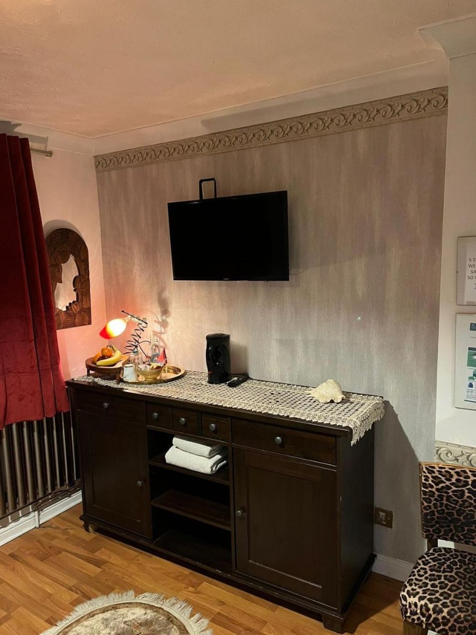 Lovely Double Bedroom In Rotherhithe London Exterior photo